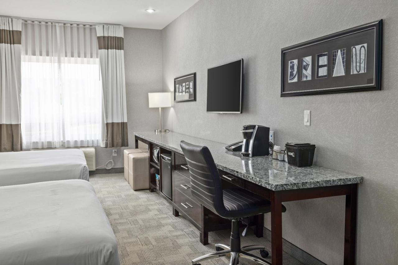 Home Inn & Suites Regina Airport Buitenkant foto