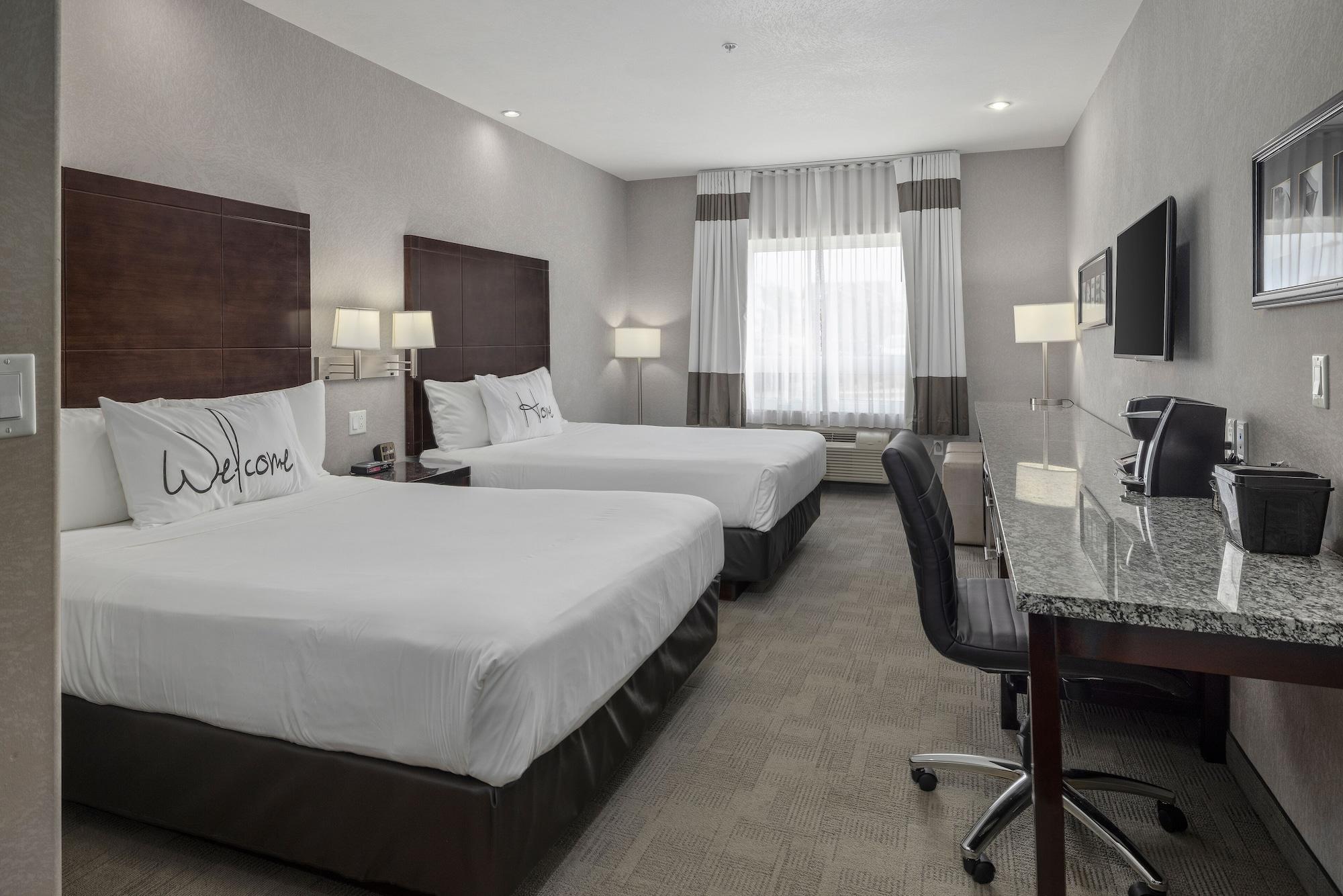 Home Inn & Suites Regina Airport Buitenkant foto