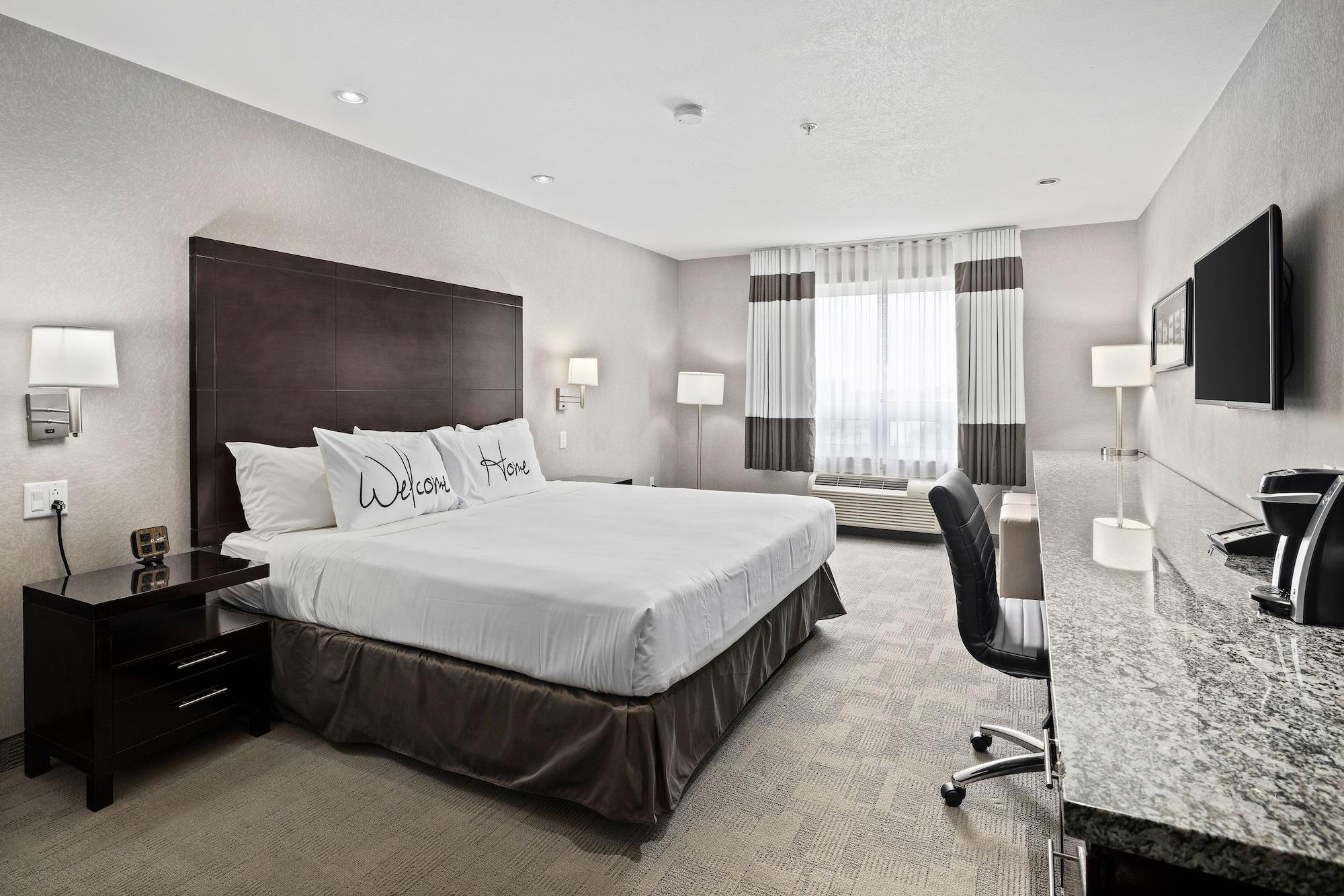 Home Inn & Suites Regina Airport Buitenkant foto