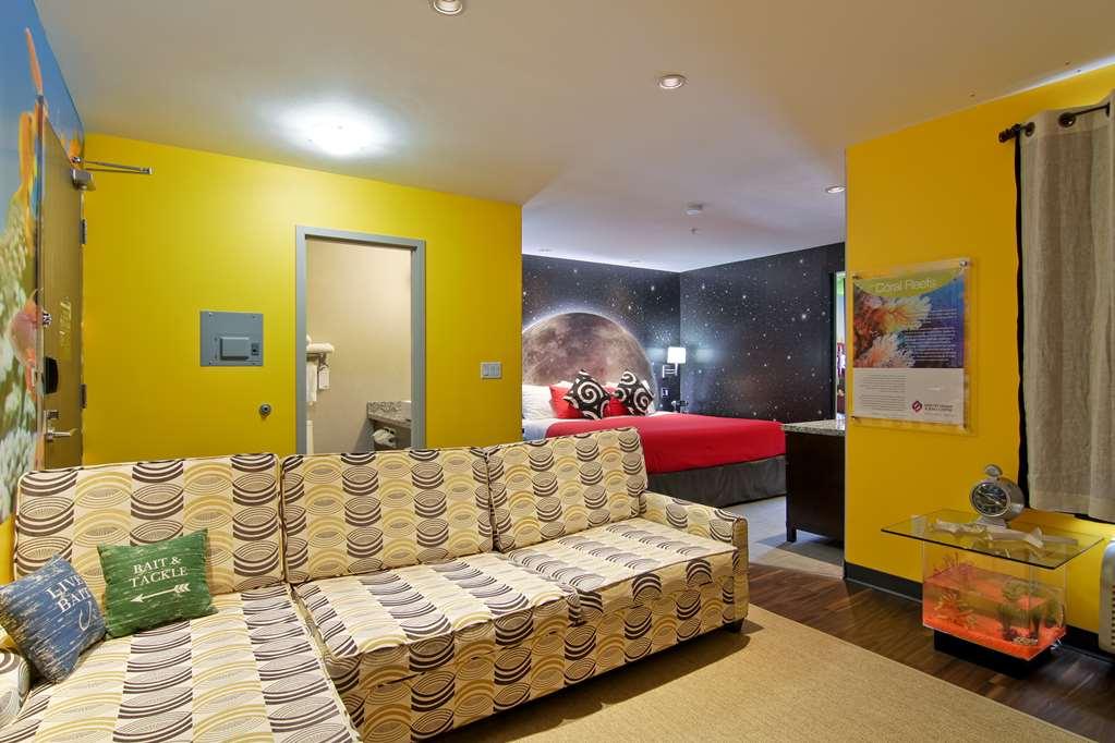 Home Inn & Suites Regina Airport Kamer foto