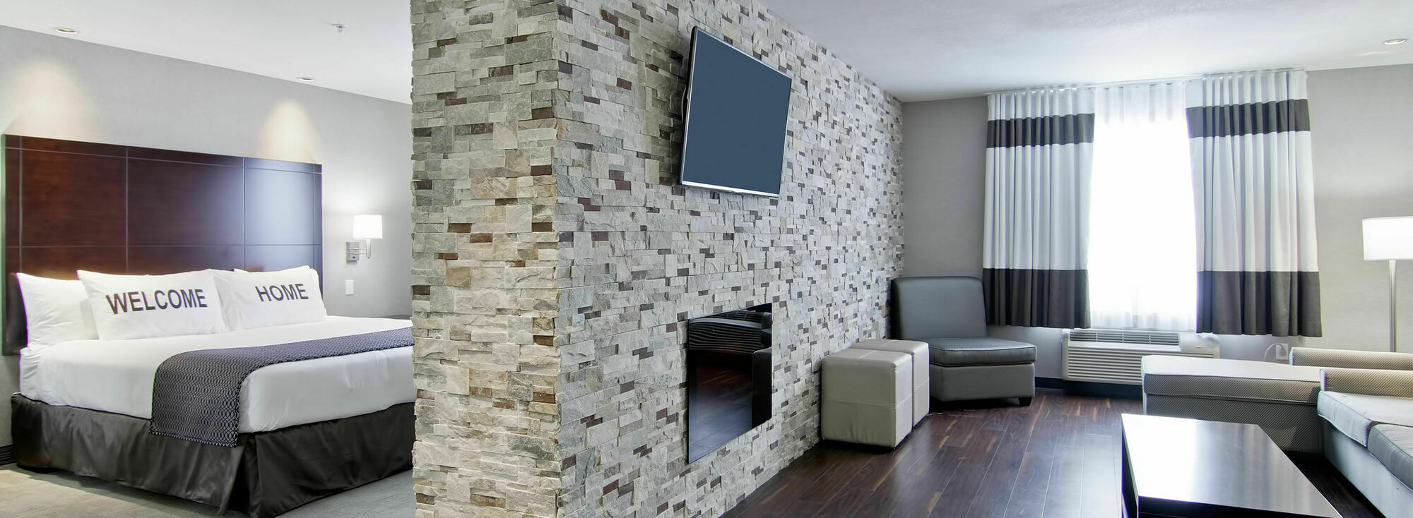 Home Inn & Suites Regina Airport Buitenkant foto